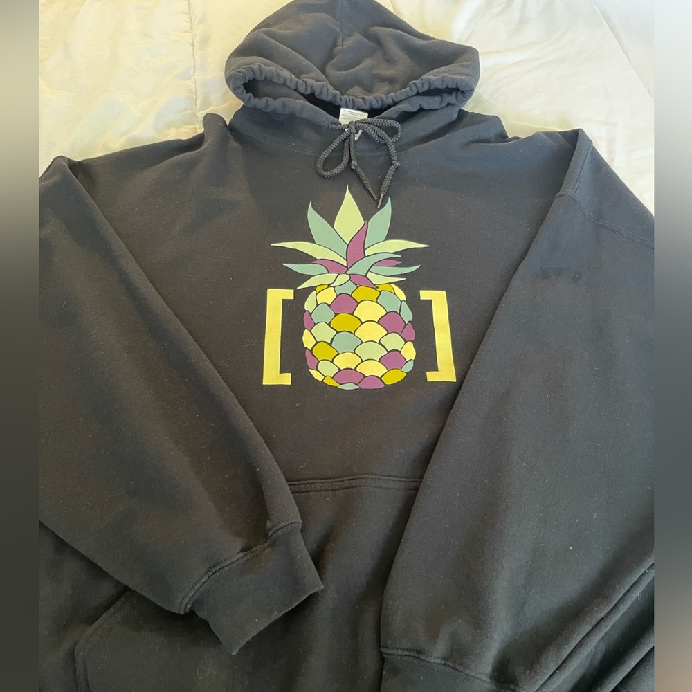 Great condition black pineapple pull over sweatshirt
